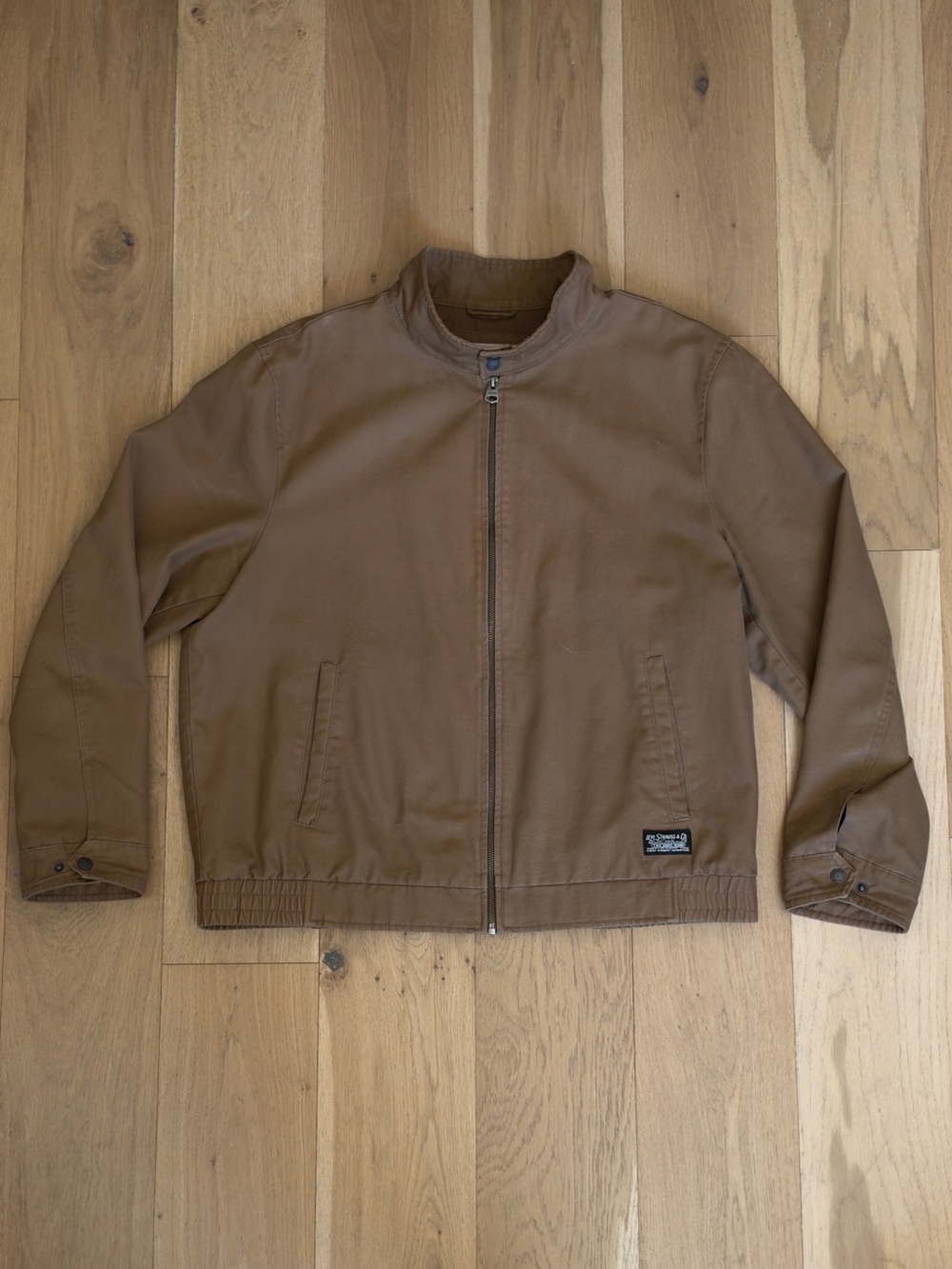 Levi’s Stand Collar Harrington Jacket. Brown. Size XL.